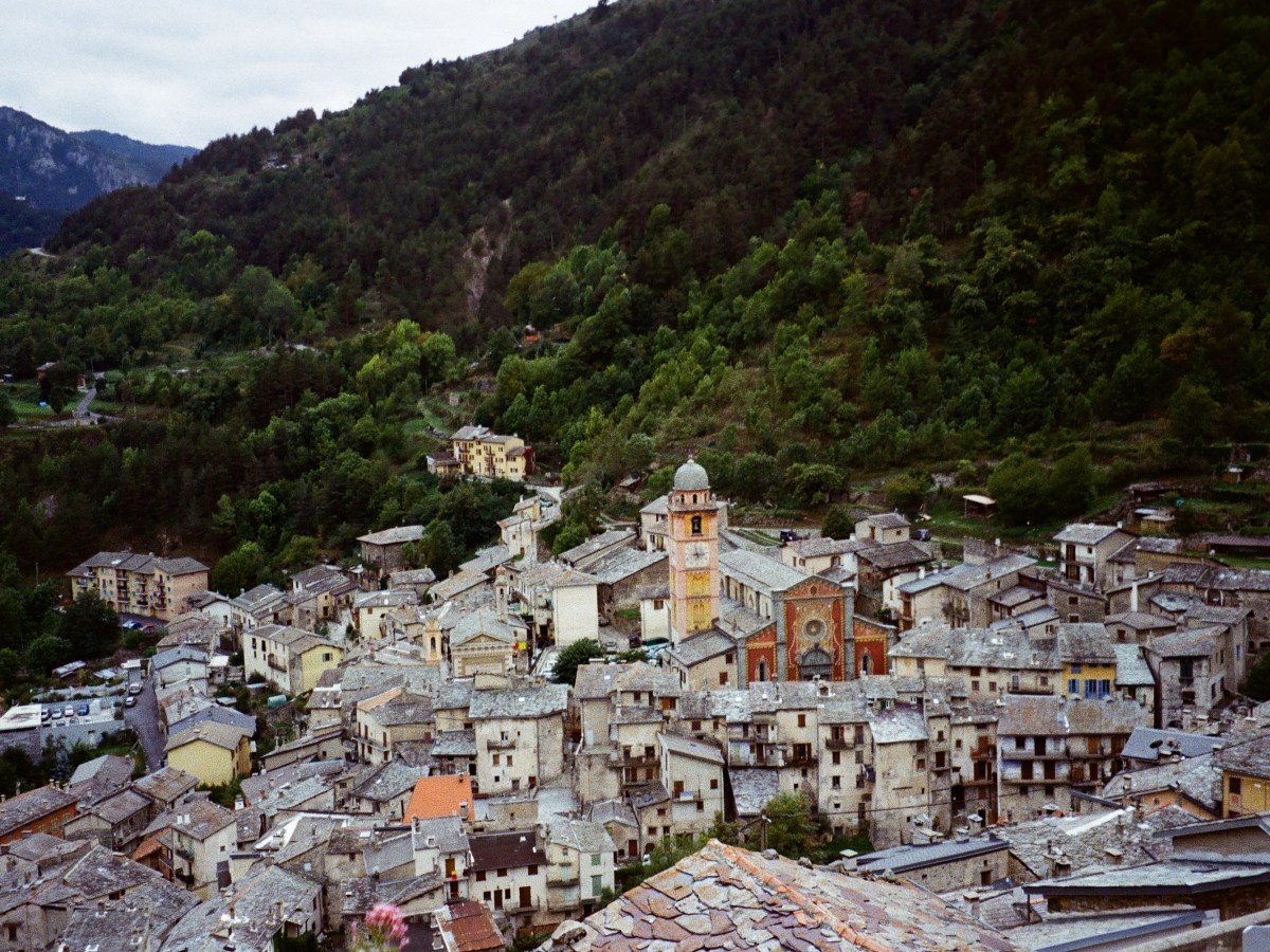 22 septembre. 550m, Tende&nbsp;bourg